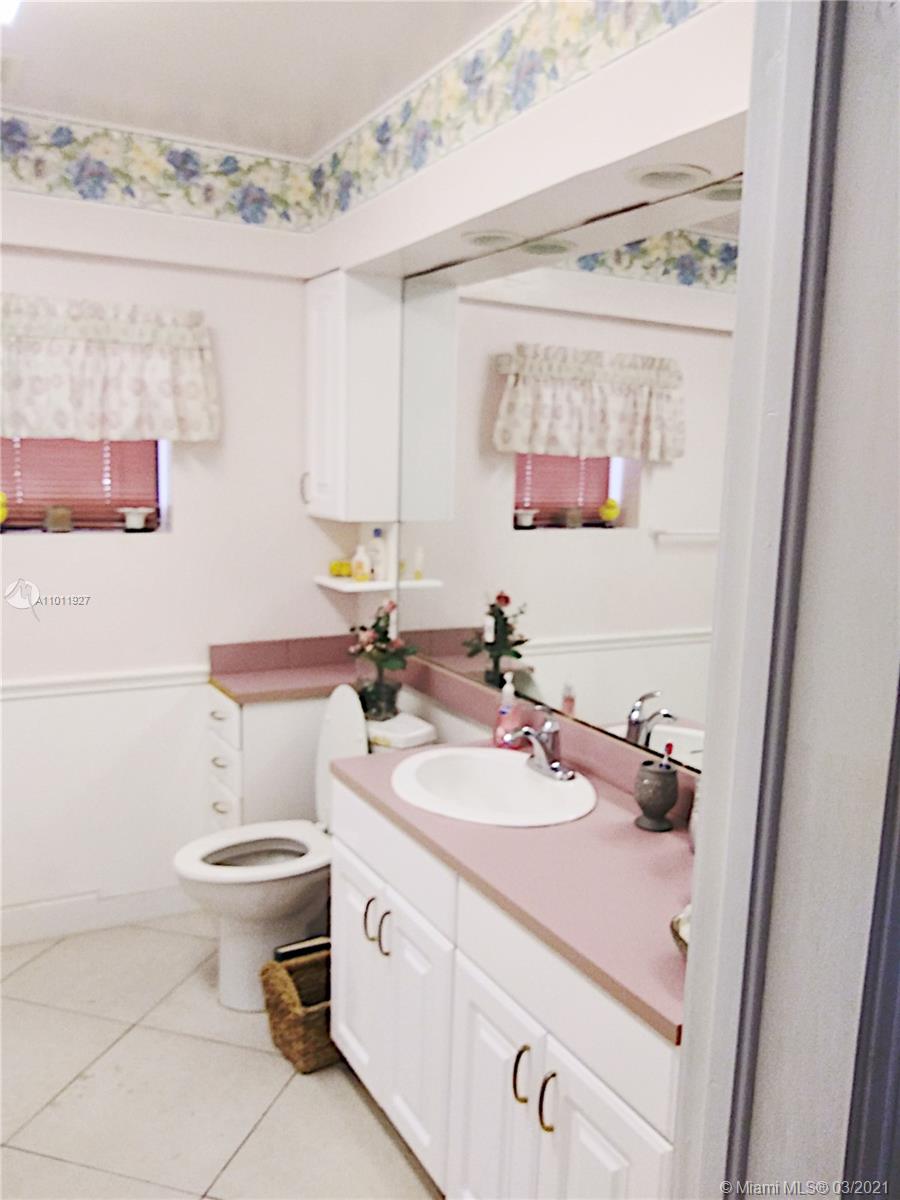 See details / 2362 sq. ft. $ 2021-03-11 0 Photo