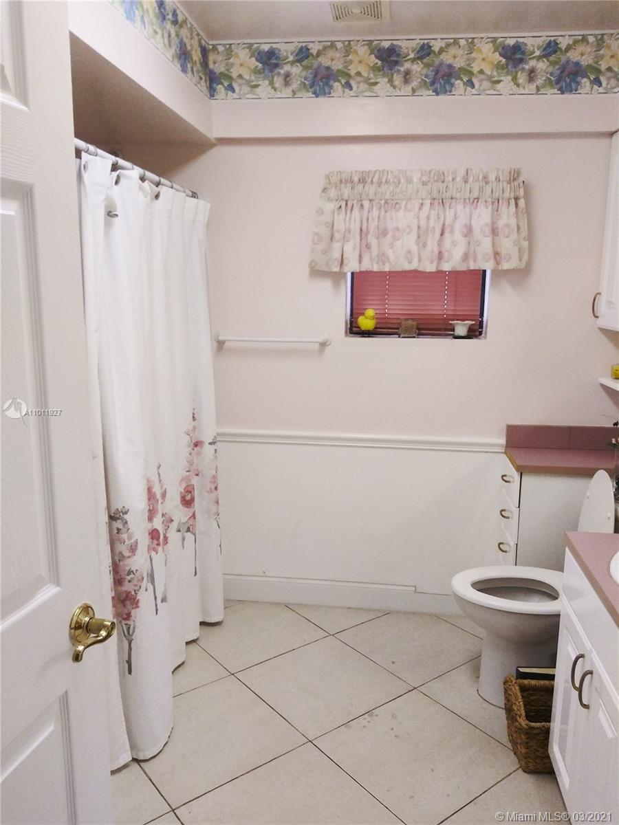 See details / 2362 sq. ft. $ 2021-03-11 0 Photo