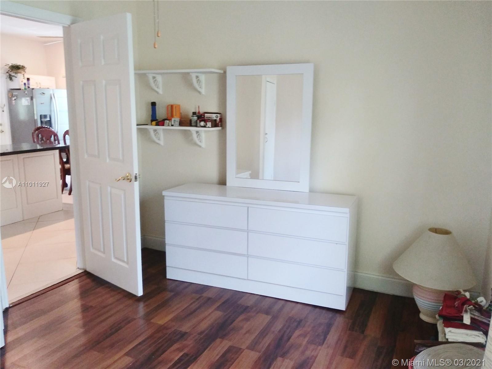 See details / 2362 sq. ft. $ 2021-03-11 0 Photo