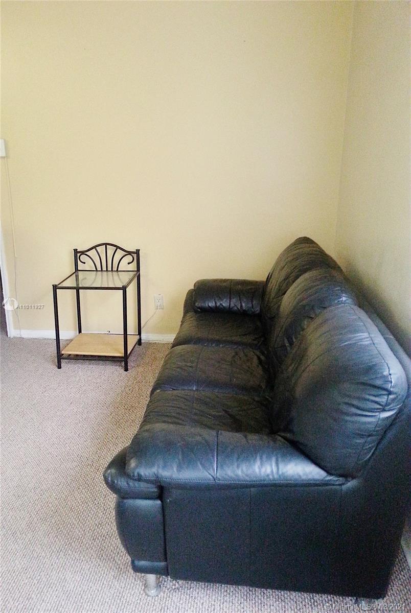 See details / 2362 sq. ft. $ 2021-03-11 0 Photo