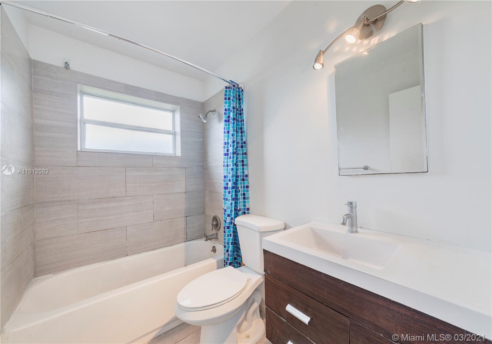 See details / 2805 sq. ft. $ 2021-03-12 0 Photo
