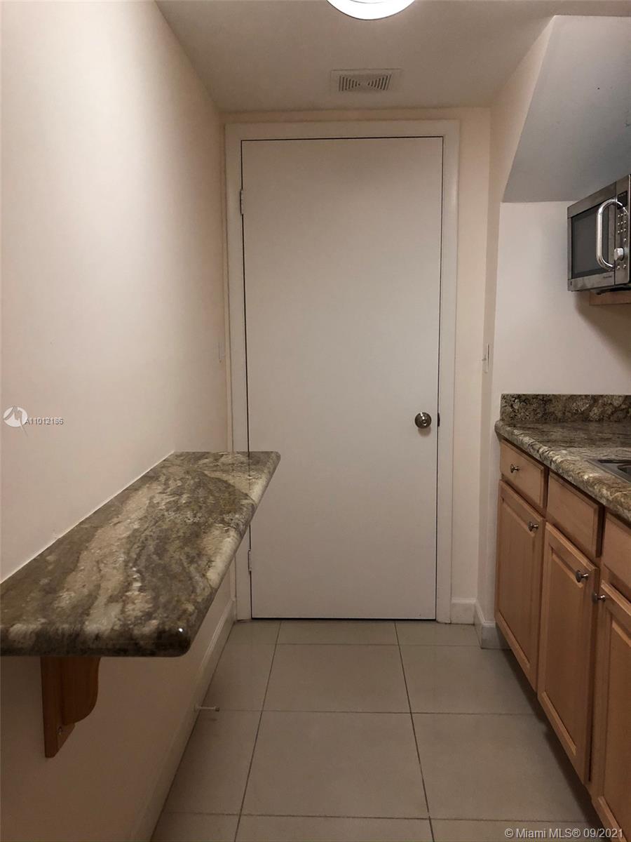 See details C30 / sq. ft. $ 2021-03-12 0 Photo