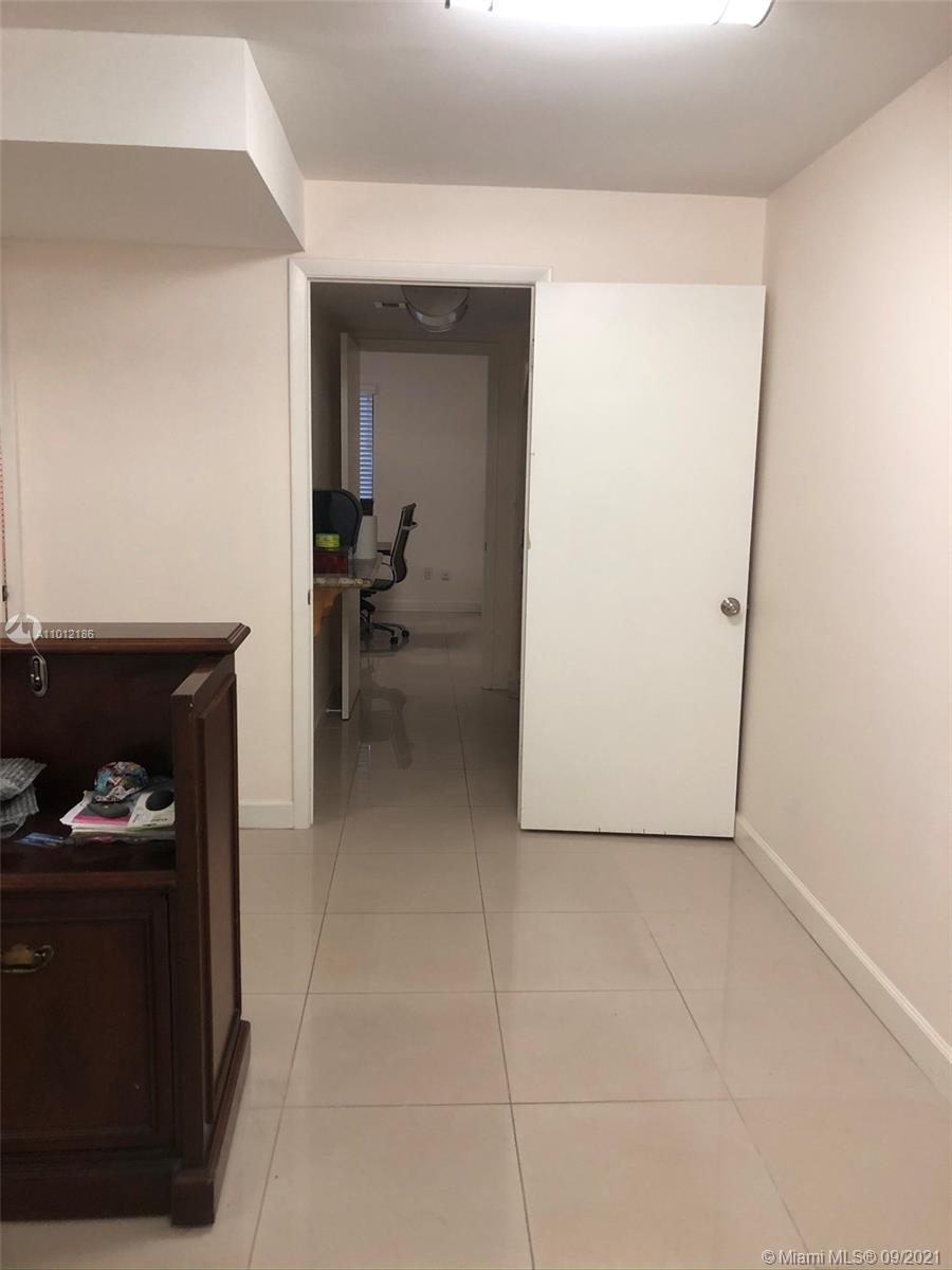 See details C30 / sq. ft. $ 2021-03-12 0 Photo