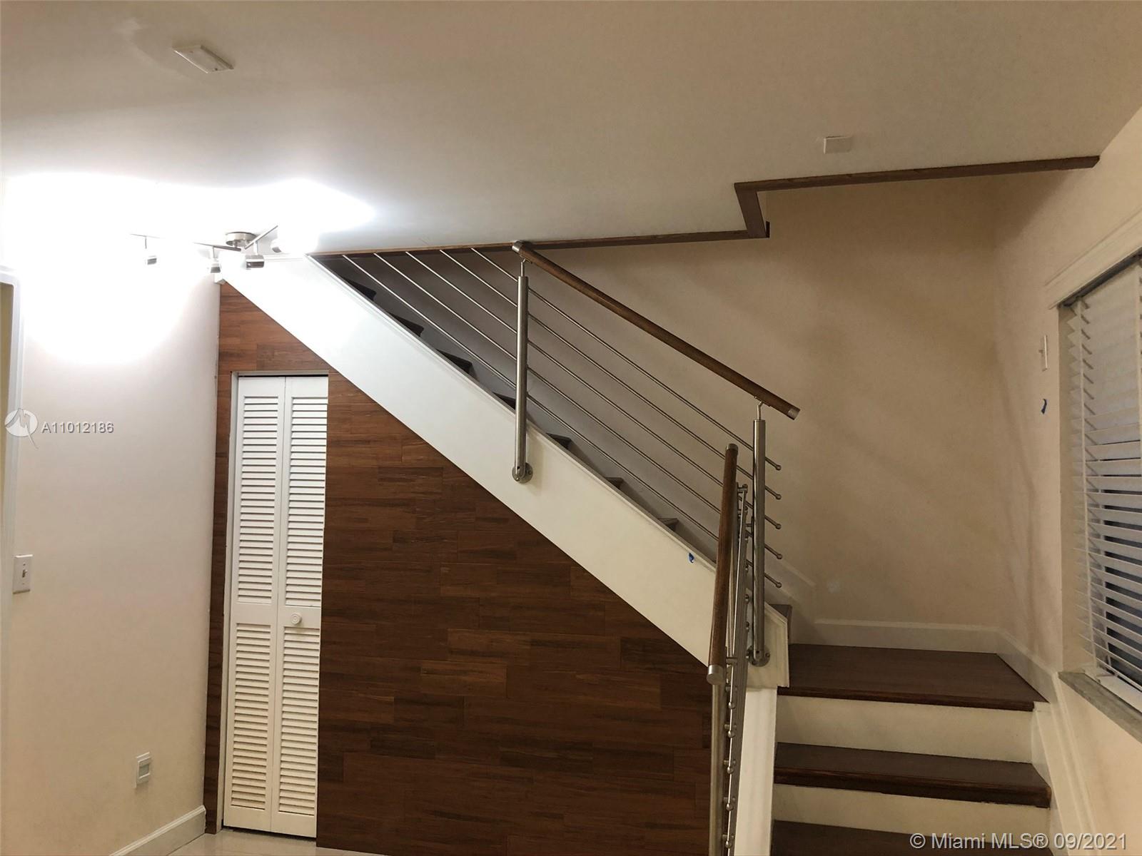 See details C30 / sq. ft. $ 2021-03-12 0 Photo
