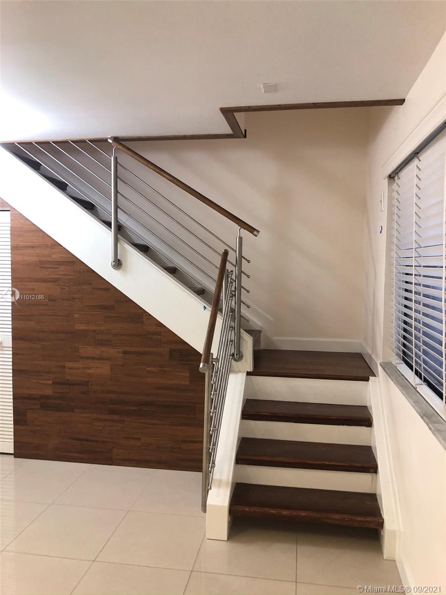 See details C30 / sq. ft. $ 2021-03-12 0 Photo