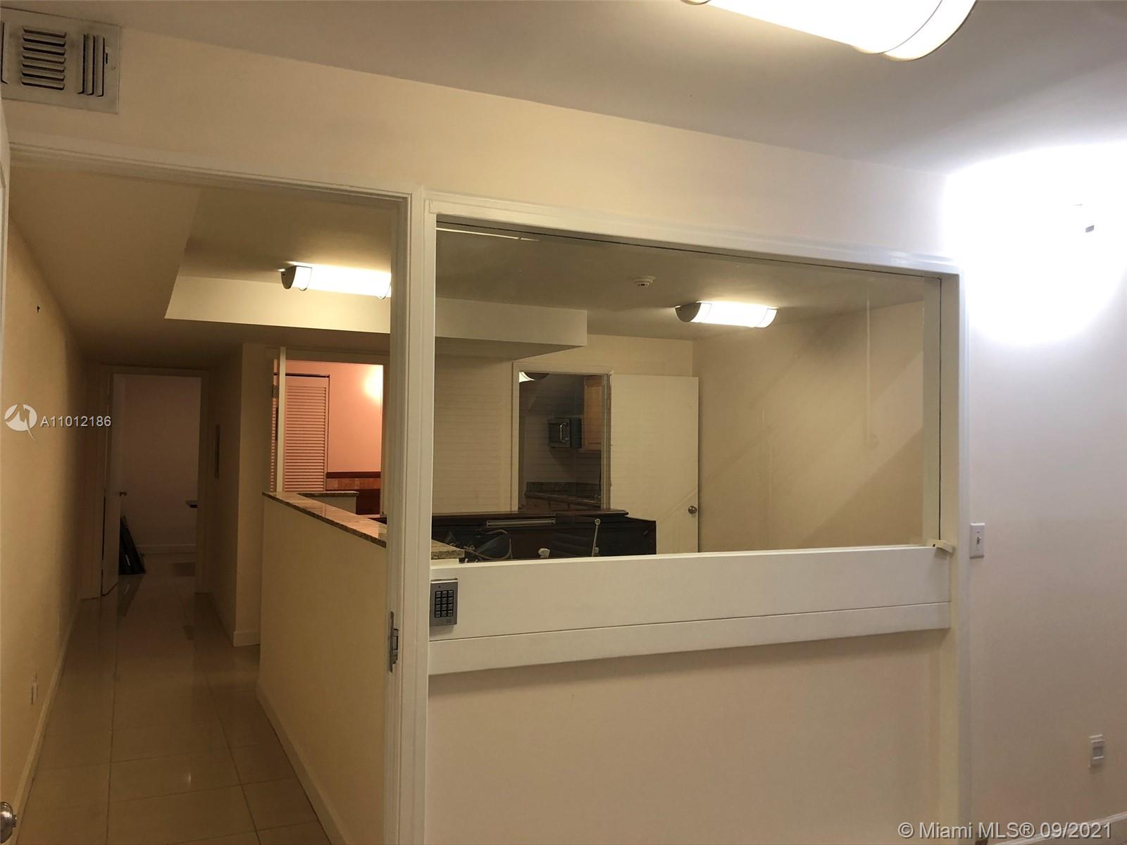 See details C30 / sq. ft. $ 2021-03-12 0 Photo