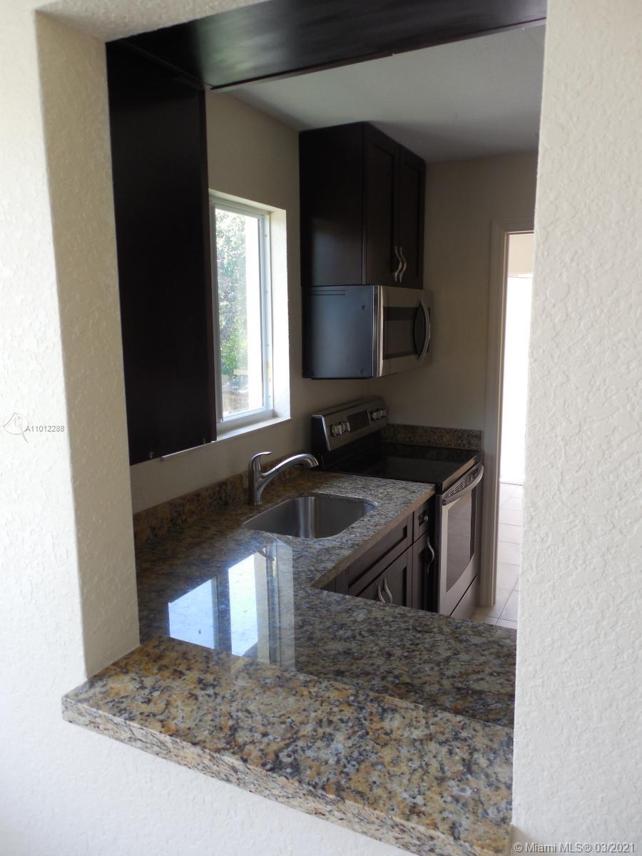 See details / 2436 sq. ft. $ 2021-03-15 0 Photo