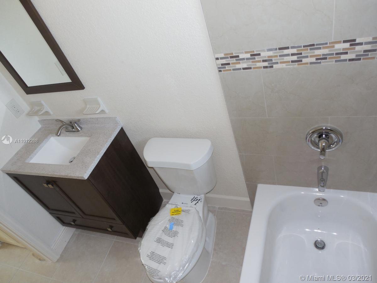 See details / 2436 sq. ft. $ 2021-03-15 0 Photo