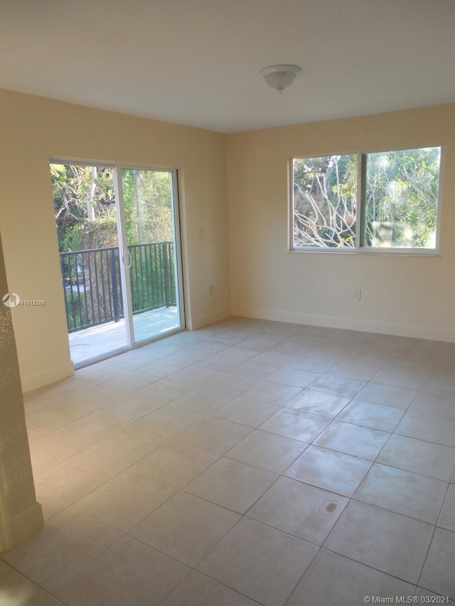 See details / 2436 sq. ft. $ 2021-03-15 0 Photo