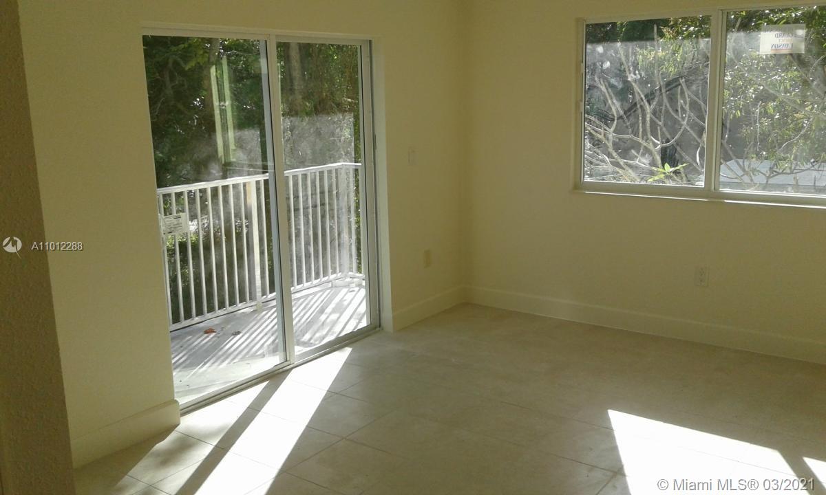 See details / 2436 sq. ft. $ 2021-03-15 0 Photo