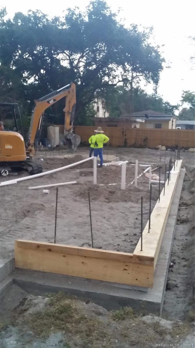 See details / 2436 sq. ft. $ 2021-03-15 0 Photo