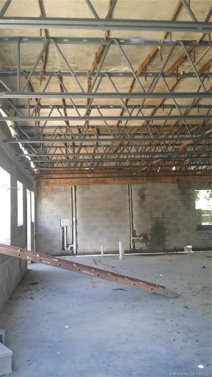 See details / 2436 sq. ft. $ 2021-03-15 0 Photo