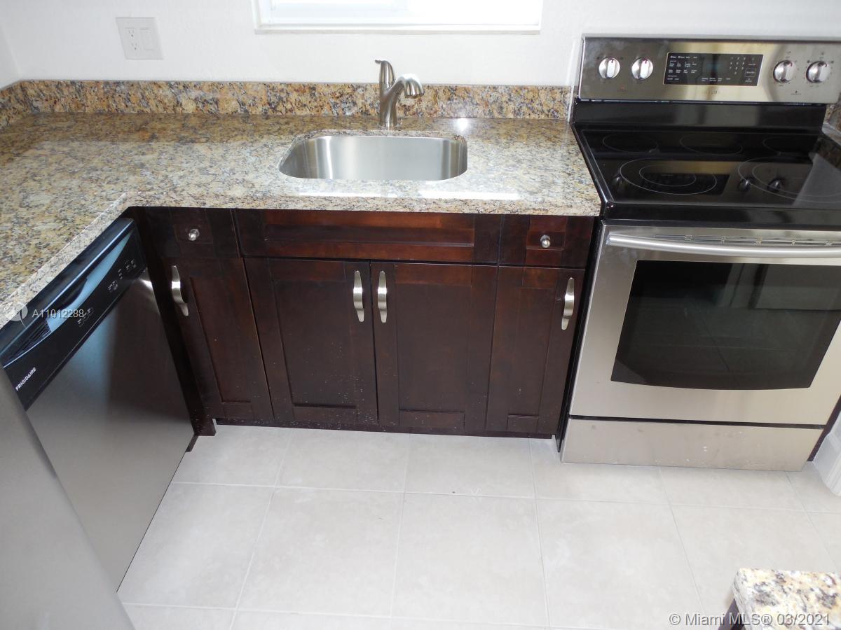 See details / 2436 sq. ft. $ 2021-03-15 0 Photo