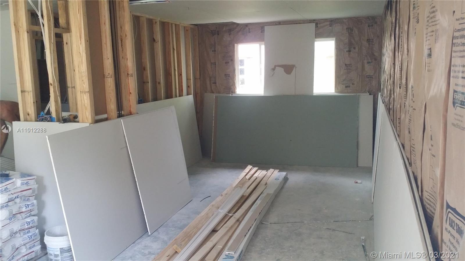 See details / 2436 sq. ft. $ 2021-03-15 0 Photo