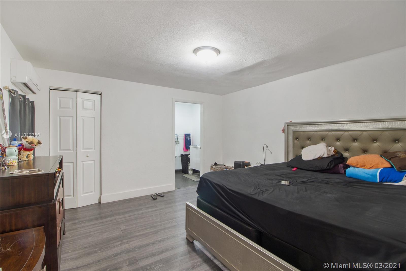See details / 1900 sq. ft. $ 2021-03-12 0 Photo