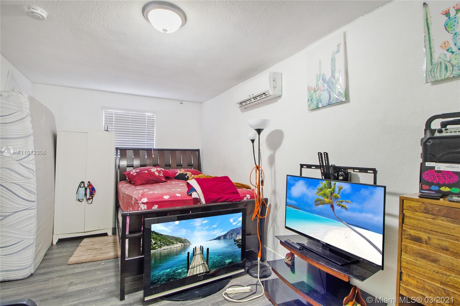 See details / 1900 sq. ft. $ 2021-03-12 0 Photo
