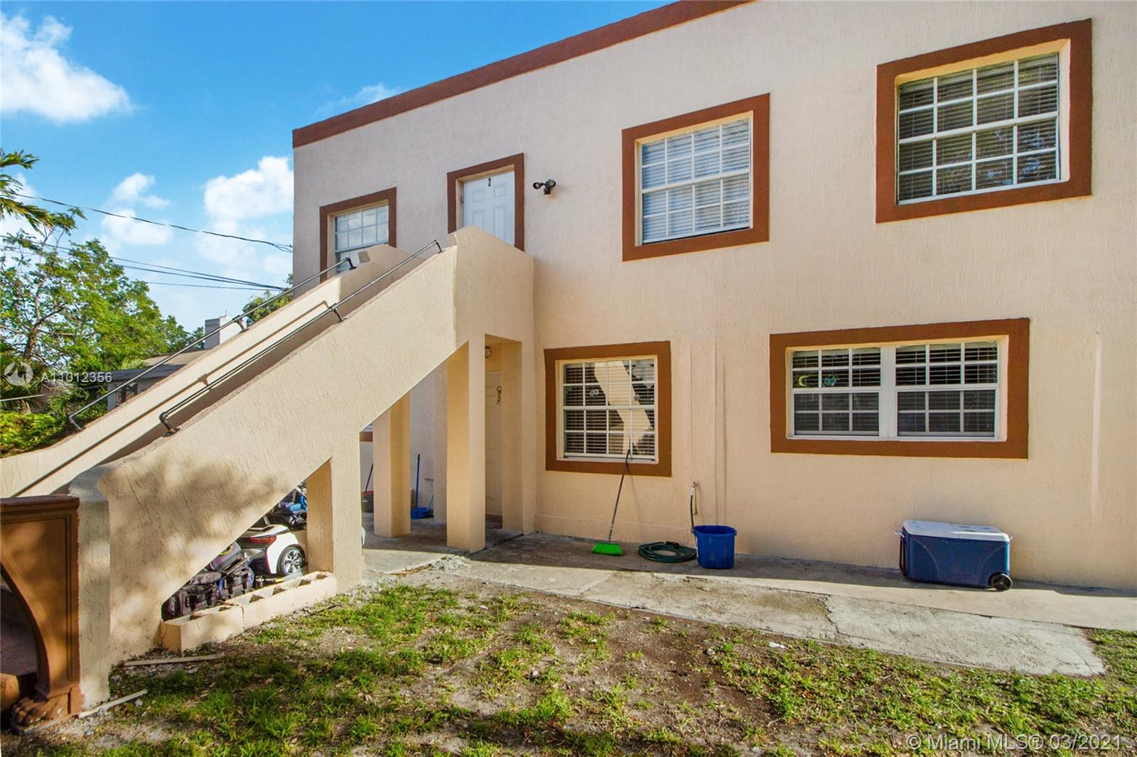 See details / 1900 sq. ft. $ 2021-03-12 0 Photo