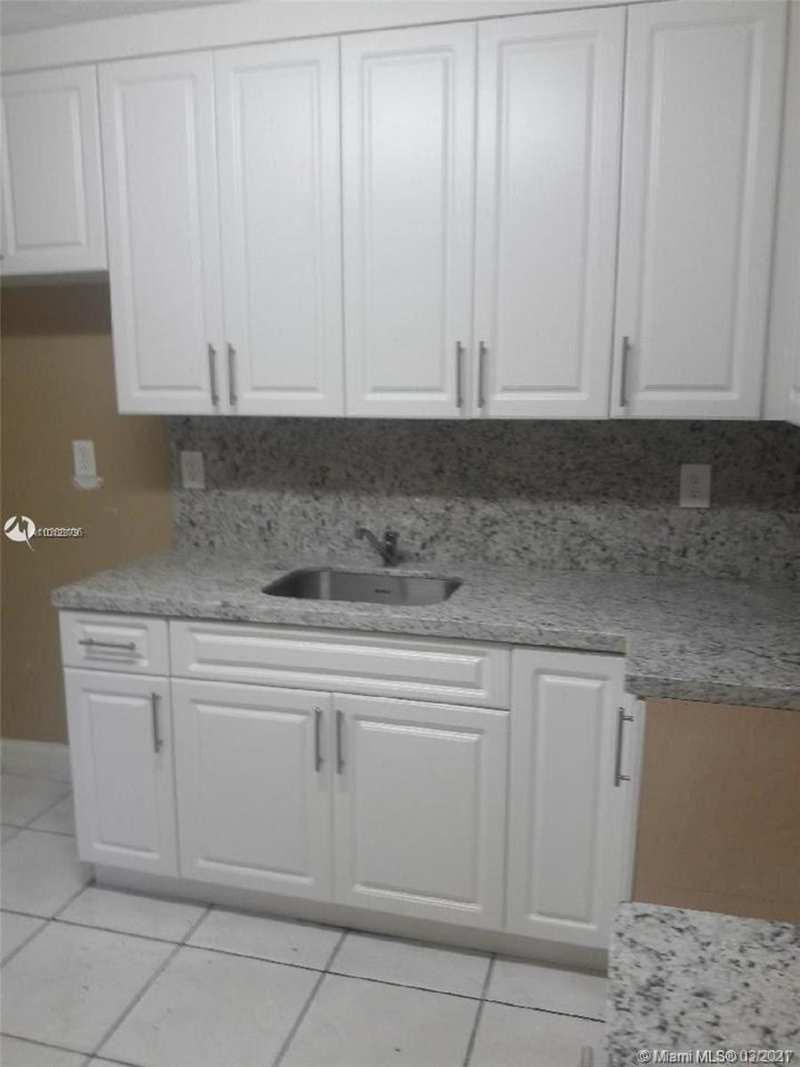 See details / 1675 sq. ft. $ 2021-03-12 0 Photo