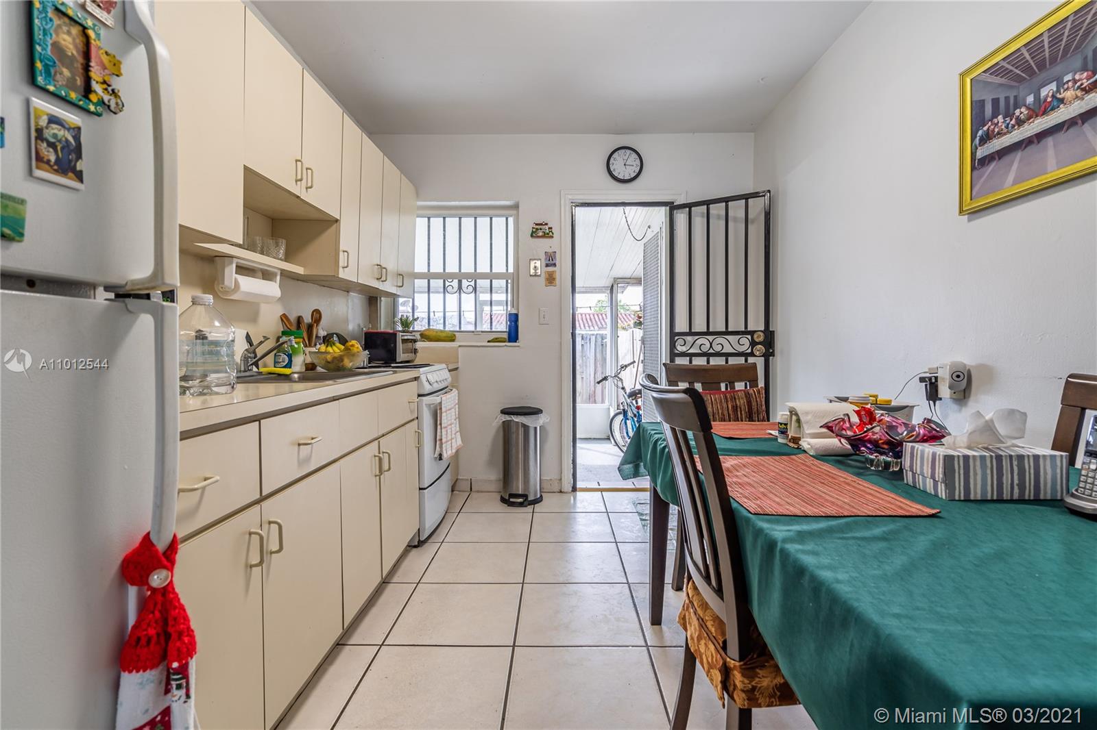 See details / 1440 sq. ft. $ 2021-03-12 0 Photo