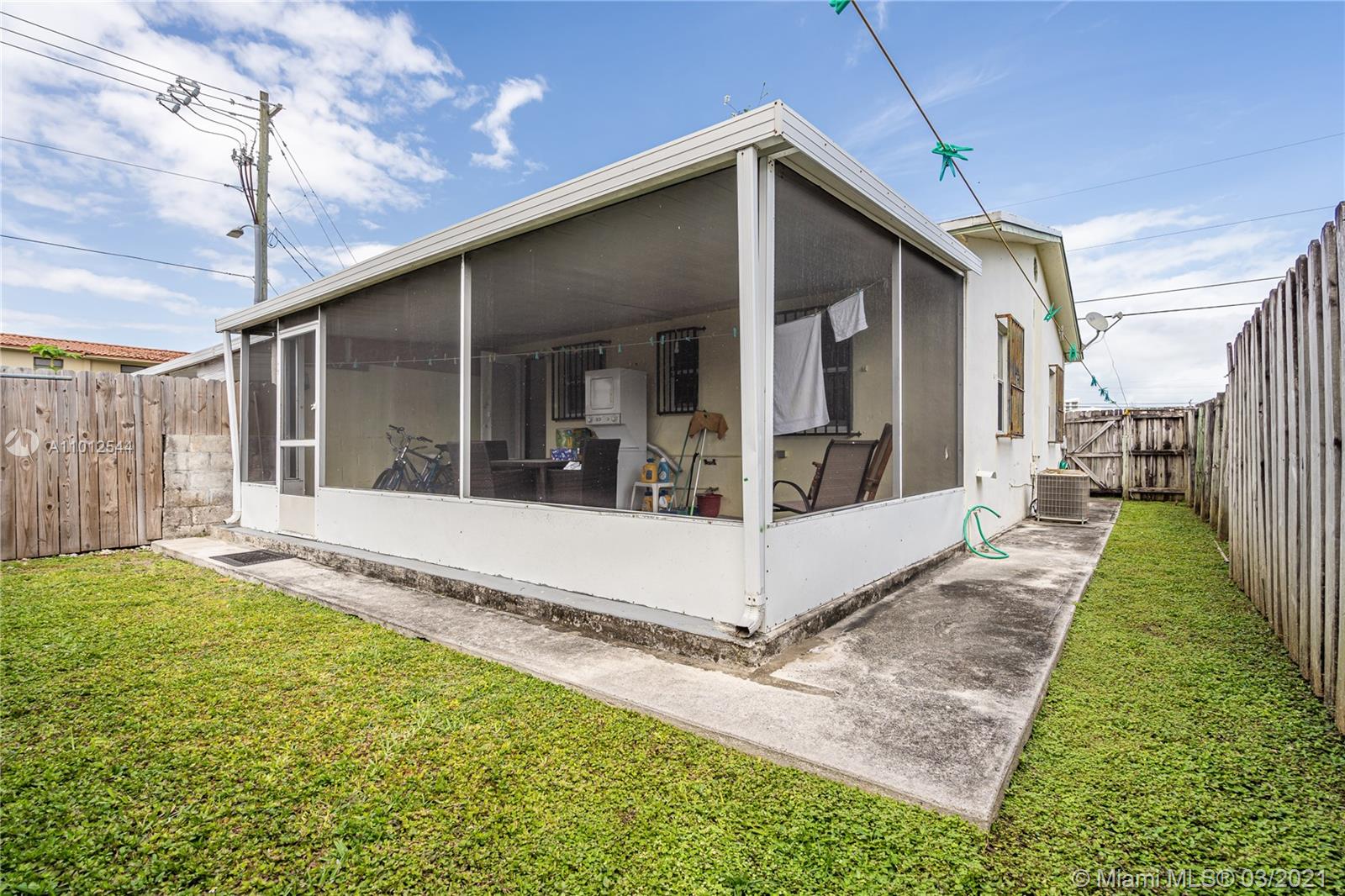 See details / 1440 sq. ft. $ 2021-03-12 0 Photo