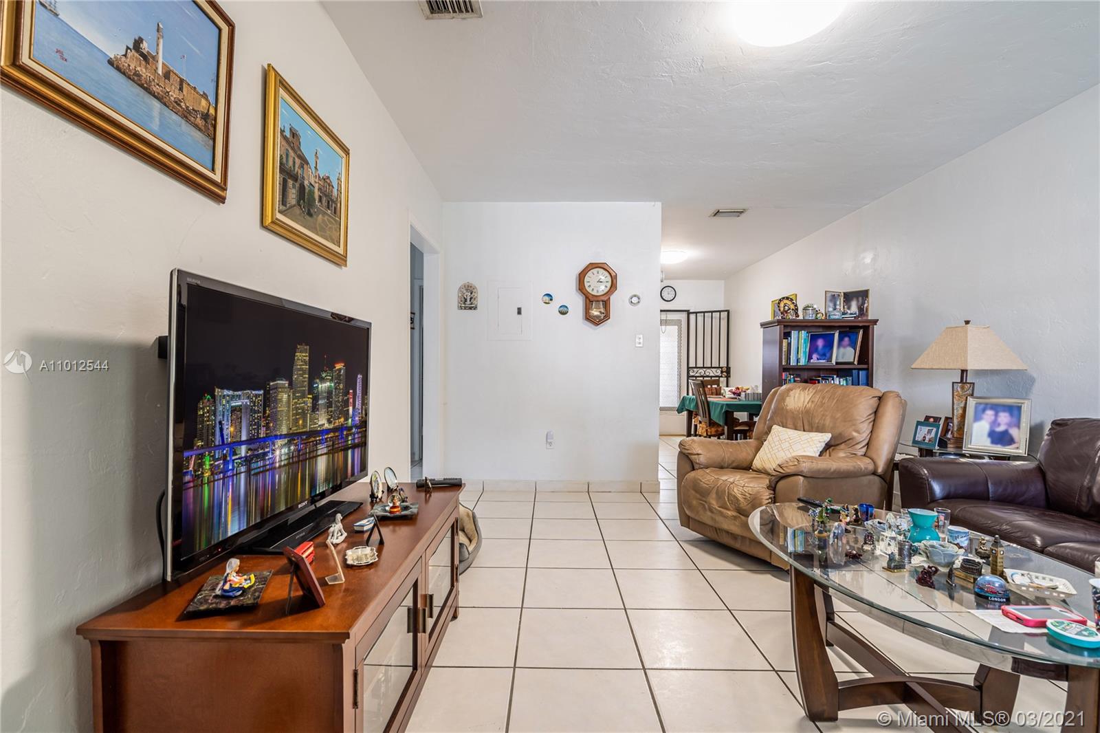 See details / 1440 sq. ft. $ 2021-03-12 0 Photo