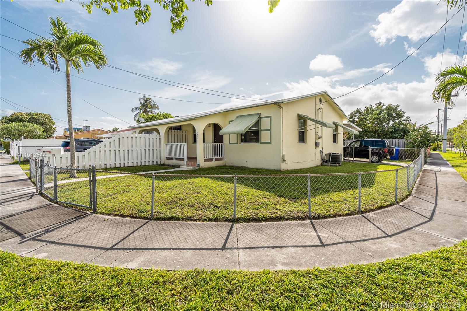 See details / 1440 sq. ft. $ 2021-03-12 0 Photo