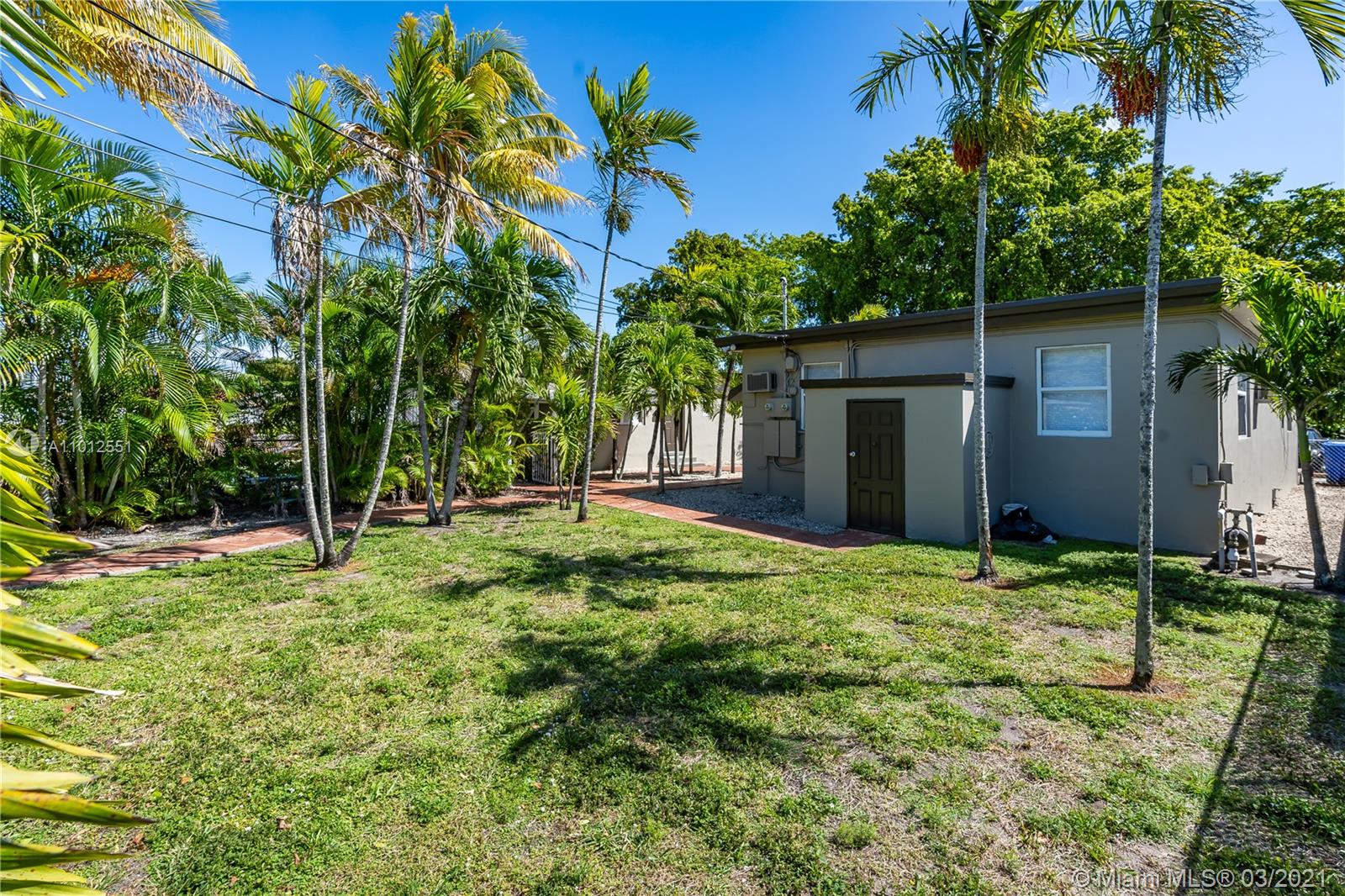 See details / 2392 sq. ft. $ 2021-04-27 0 Photo