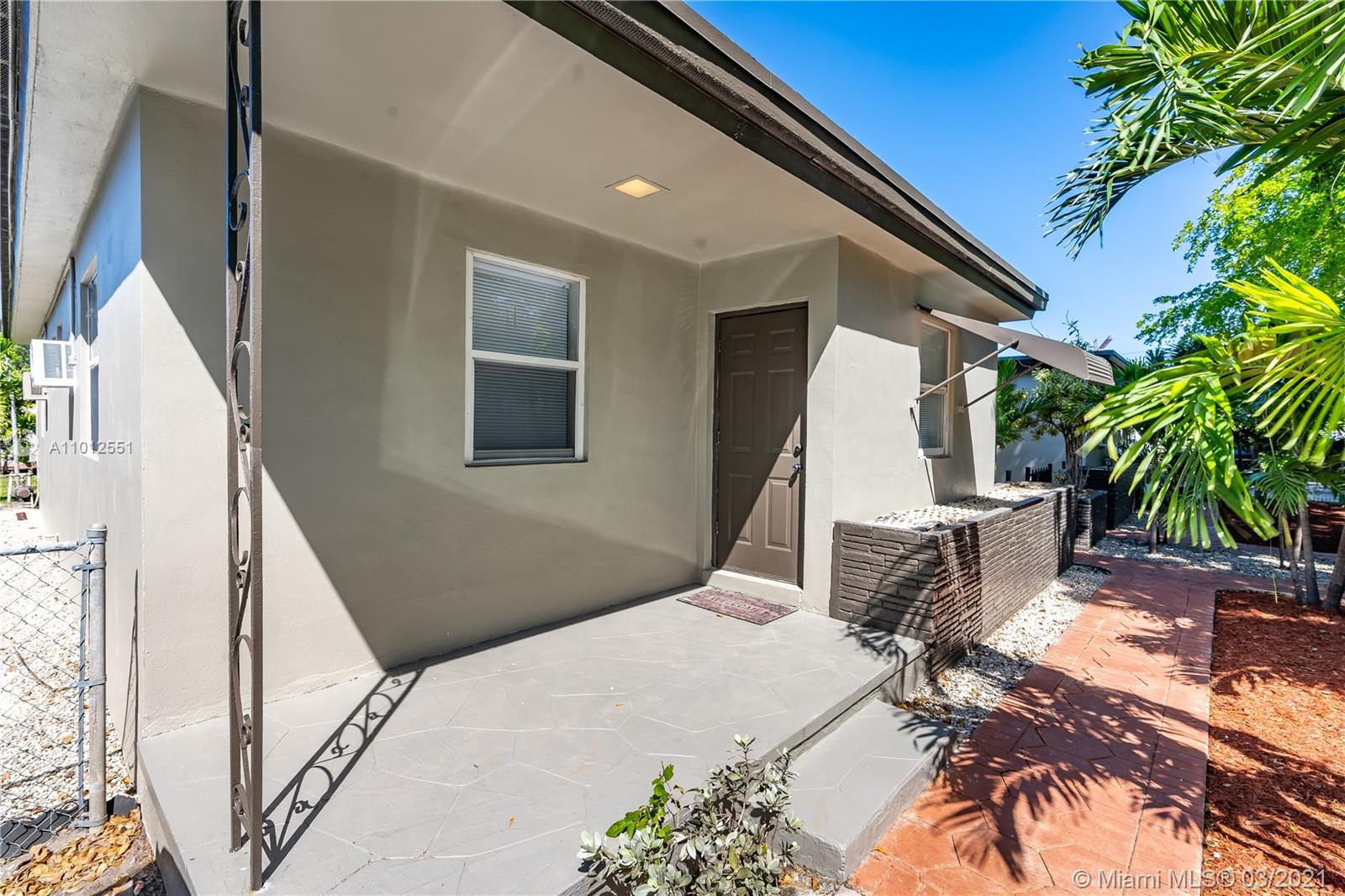 See details / 2392 sq. ft. $ 2021-04-27 0 Photo
