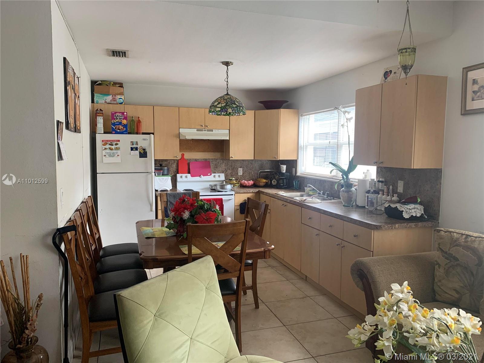 See details / 3392 sq. ft. $ 2021-03-13 0 Photo