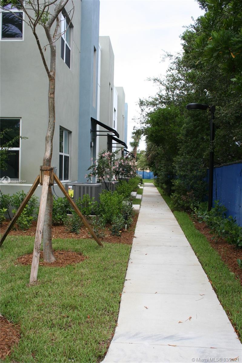 See details 1,2,3,4,5,6, / sq. ft. $ 2021-03-13 0 Photo