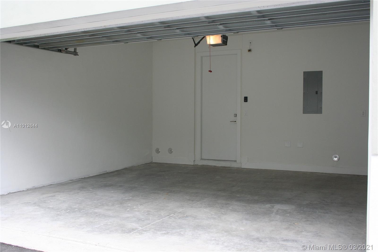 See details 1,2,3,4,5,6, / sq. ft. $ 2021-03-13 0 Photo