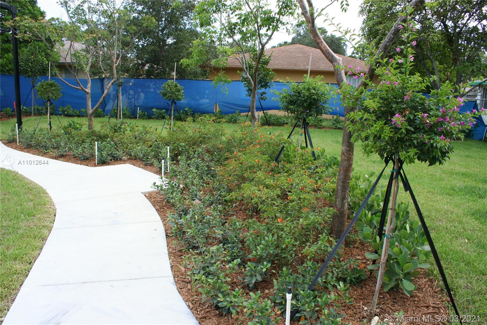 See details 1,2,3,4,5,6, / sq. ft. $ 2021-03-13 0 Photo