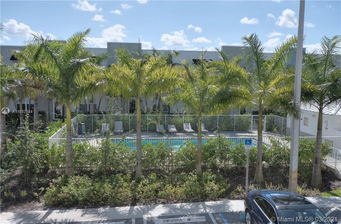 See details 1,2,3,4,5,6, / sq. ft. $ 2021-03-13 0 Photo