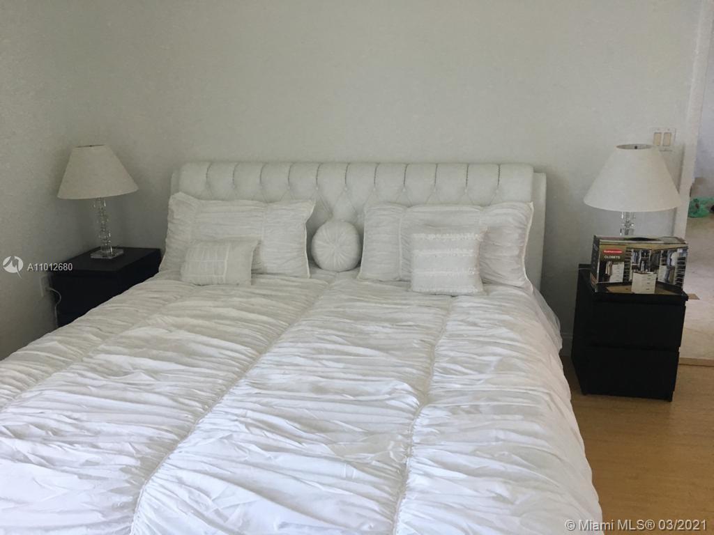 See details 3804 3 / 3 1675 sq. ft. $ 2021-05-06 0 Photo