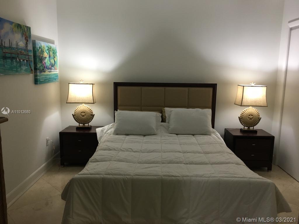 See details 3804 3 / 3 1675 sq. ft. $ 2021-05-06 0 Photo