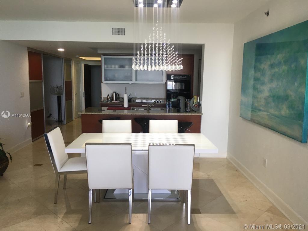 See details 3804 3 / 3 1675 sq. ft. $ 2021-05-06 0 Photo