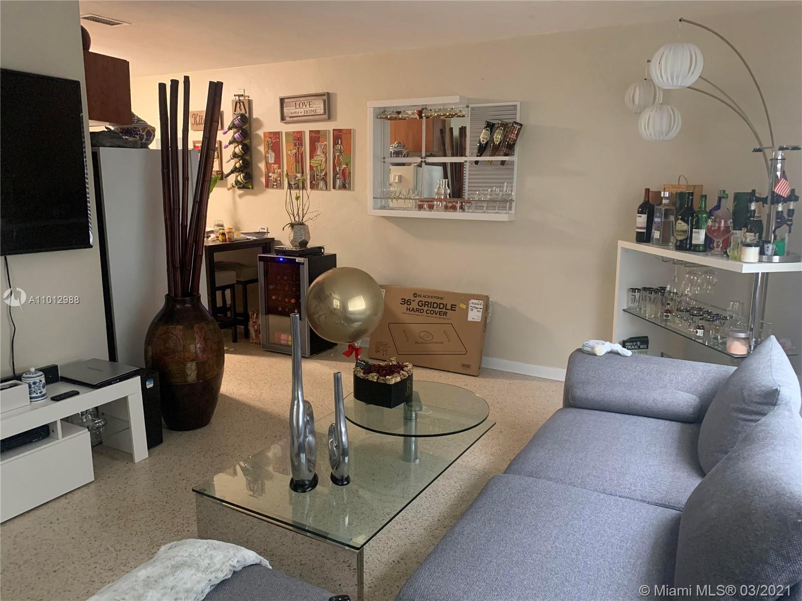 See details / 1152 sq. ft. $ 2021-03-15 0 Photo