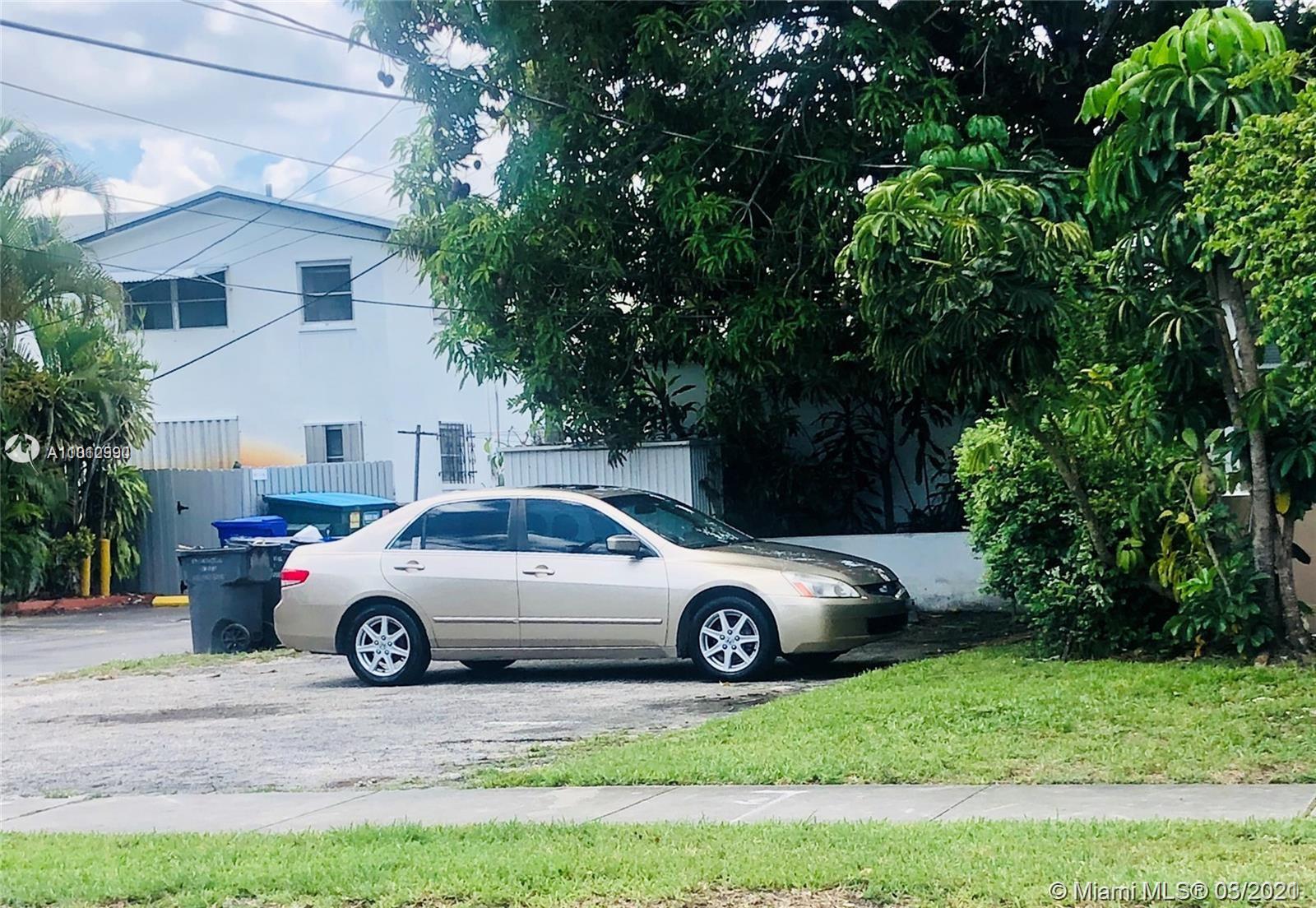 See details / 1721 sq. ft. $ 2021-03-15 0 Photo