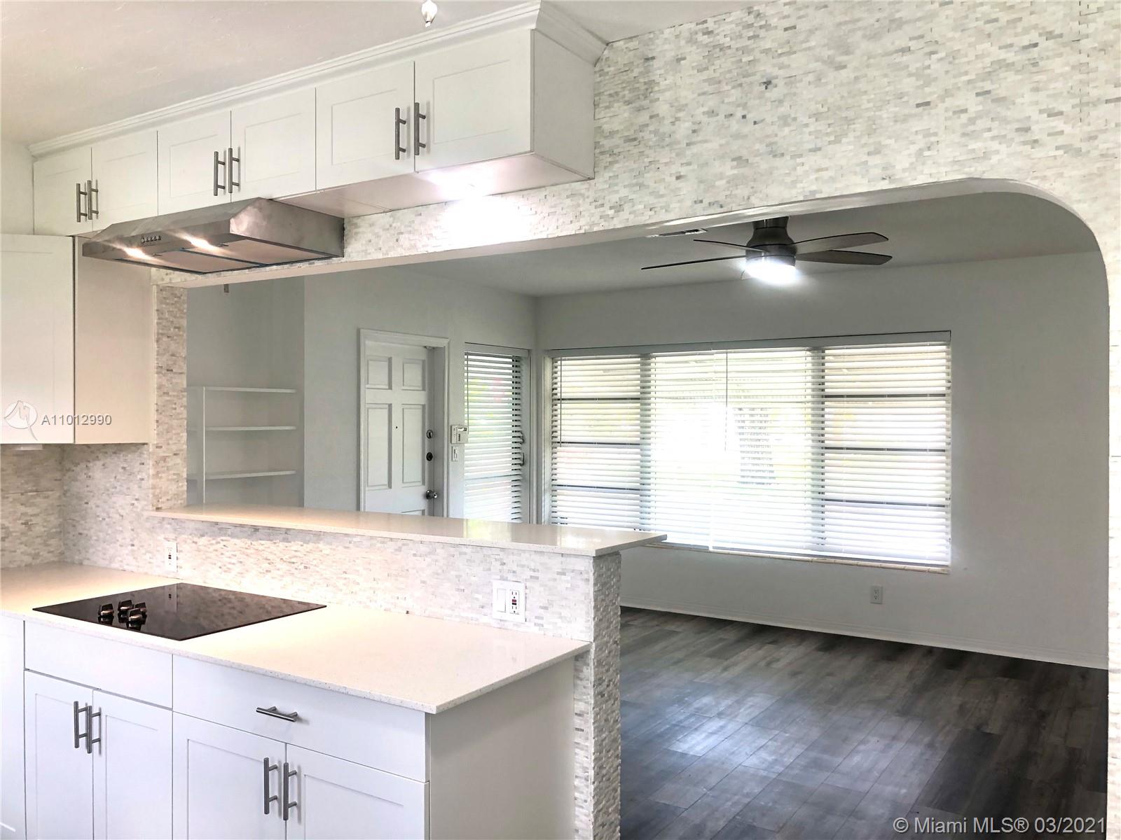 See details / 1721 sq. ft. $ 2021-03-15 0 Photo