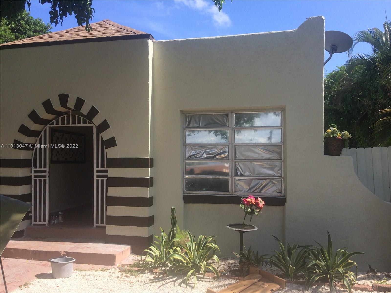 See details / 2413 sq. ft. $ 2021-03-15 0 Photo