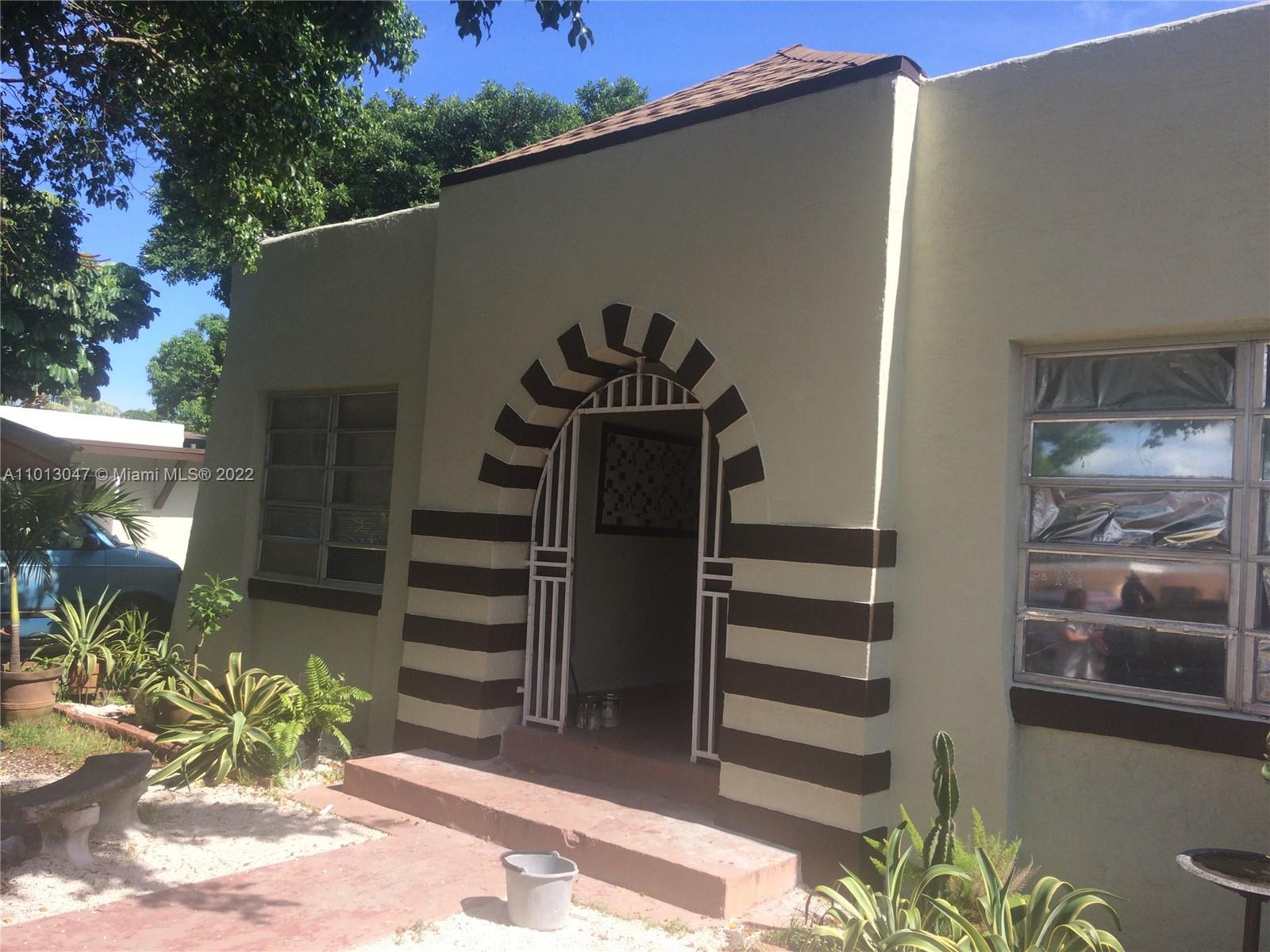 See details / 2413 sq. ft. $ 2021-03-15 0 Photo