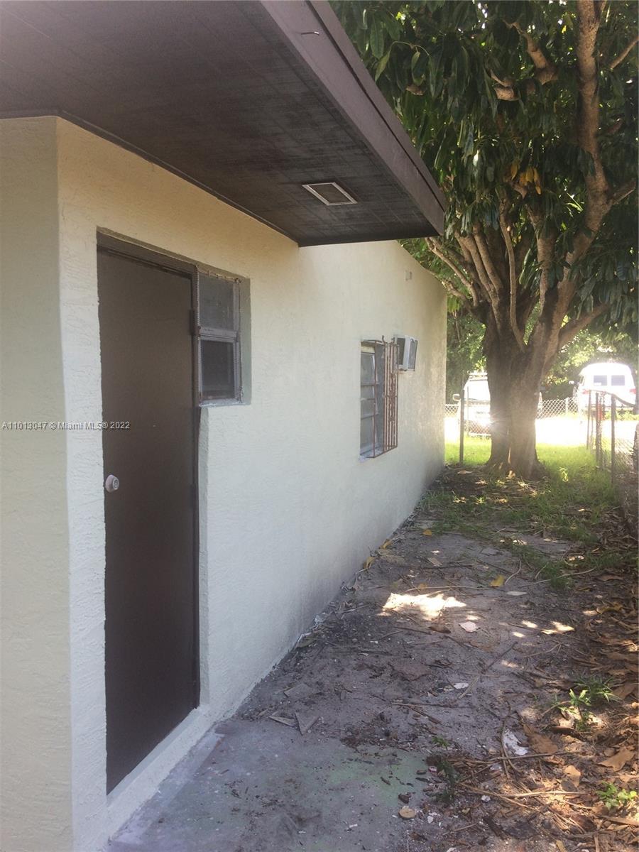 See details / 2413 sq. ft. $ 2021-03-15 0 Photo