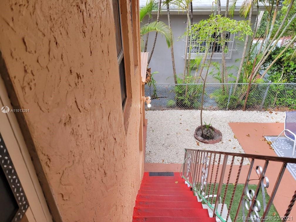 Ver detalles / 2553 sq. ft. $ 2021-03-15 0 foto