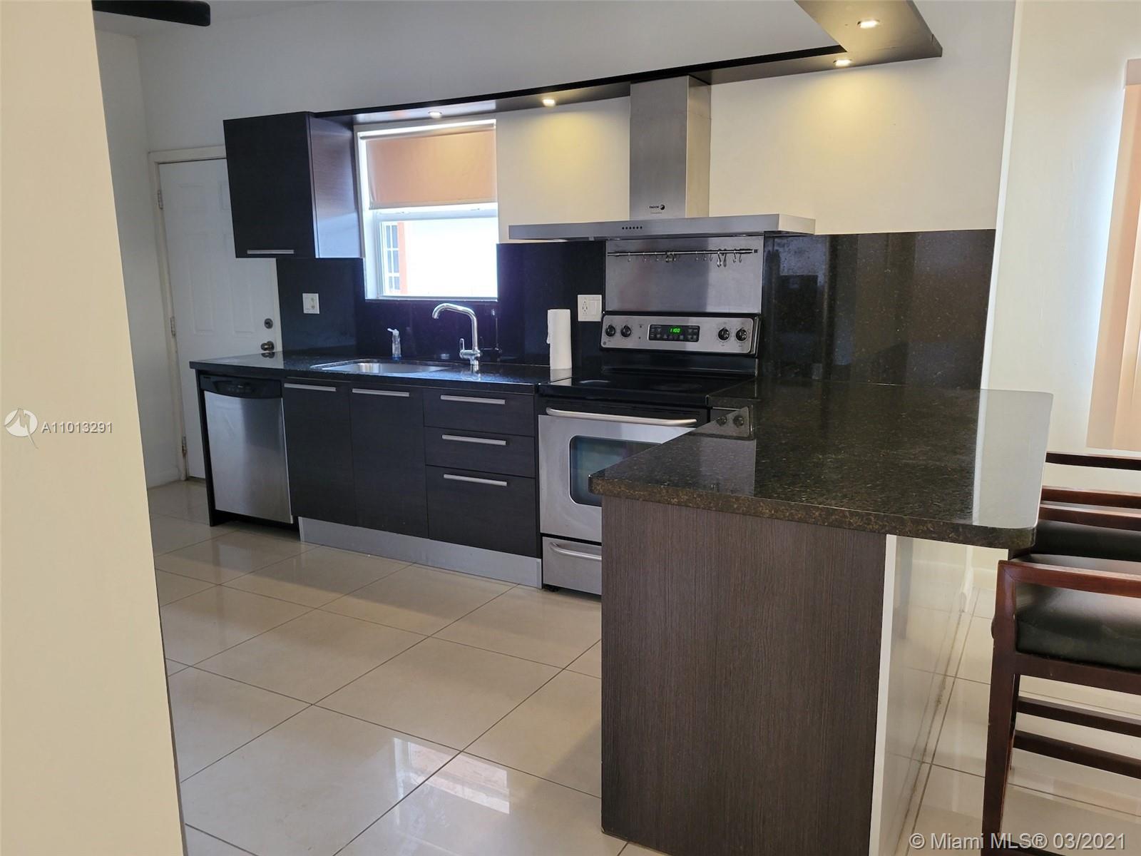 Ver detalles / 2553 sq. ft. $ 2021-03-15 0 foto