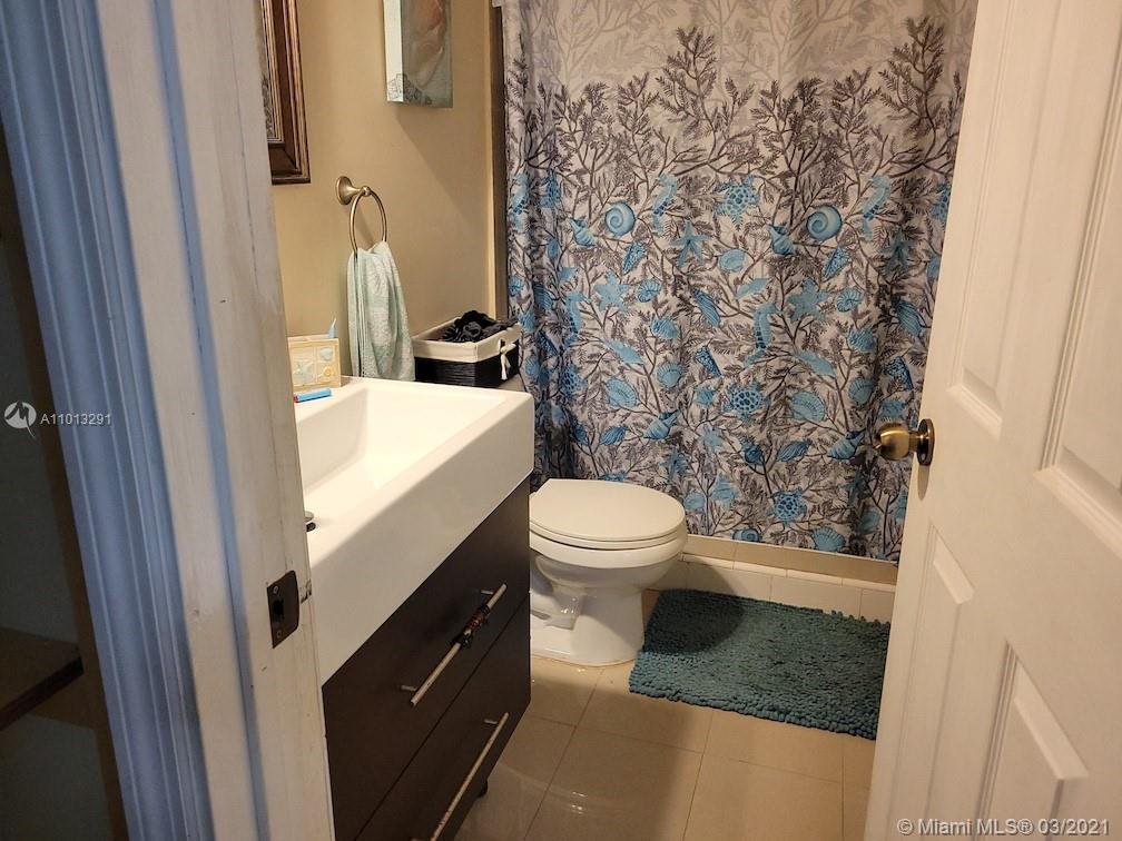 Ver detalles / 2553 sq. ft. $ 2021-03-15 0 foto
