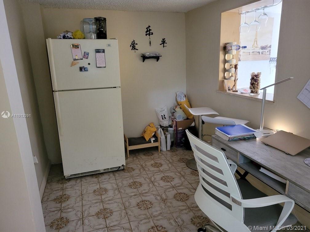 Ver detalles / 2553 sq. ft. $ 2021-03-15 0 foto