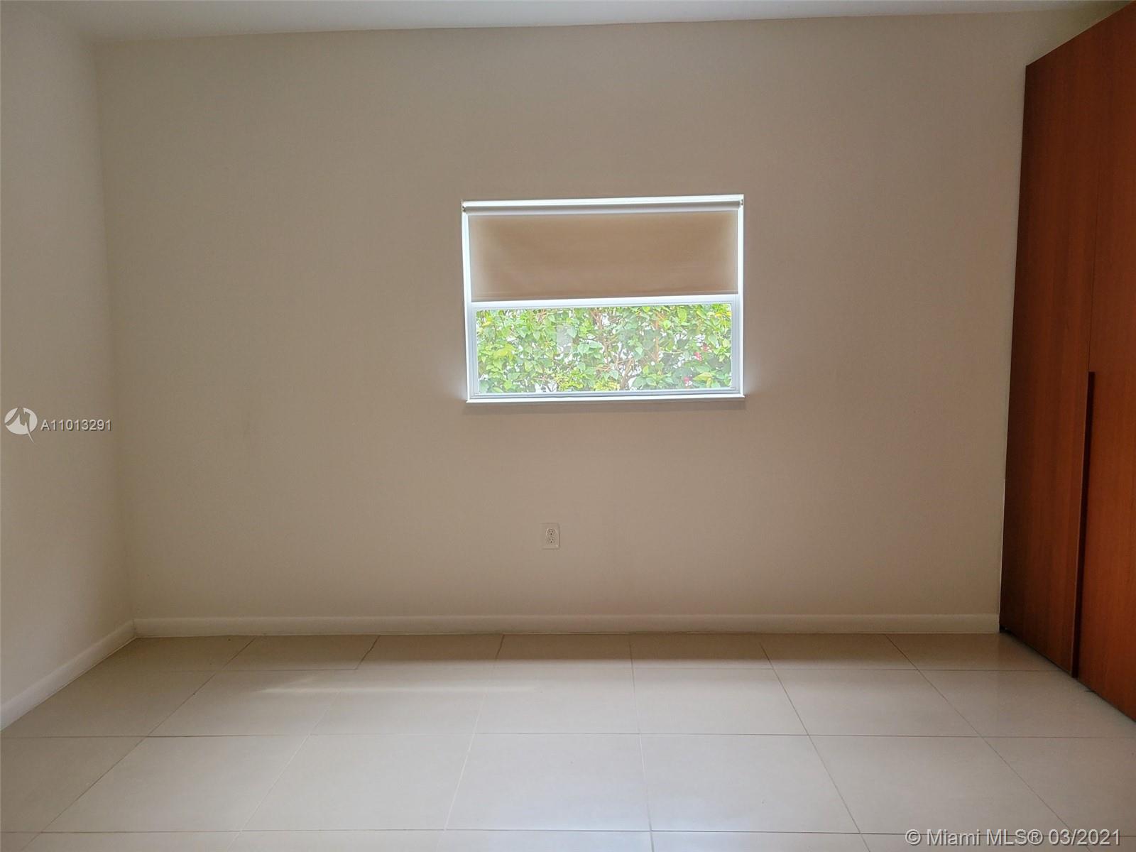 Ver detalles / 2553 sq. ft. $ 2021-03-15 0 foto