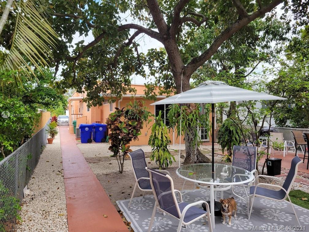 Ver detalles / 2553 sq. ft. $ 2021-03-15 0 foto