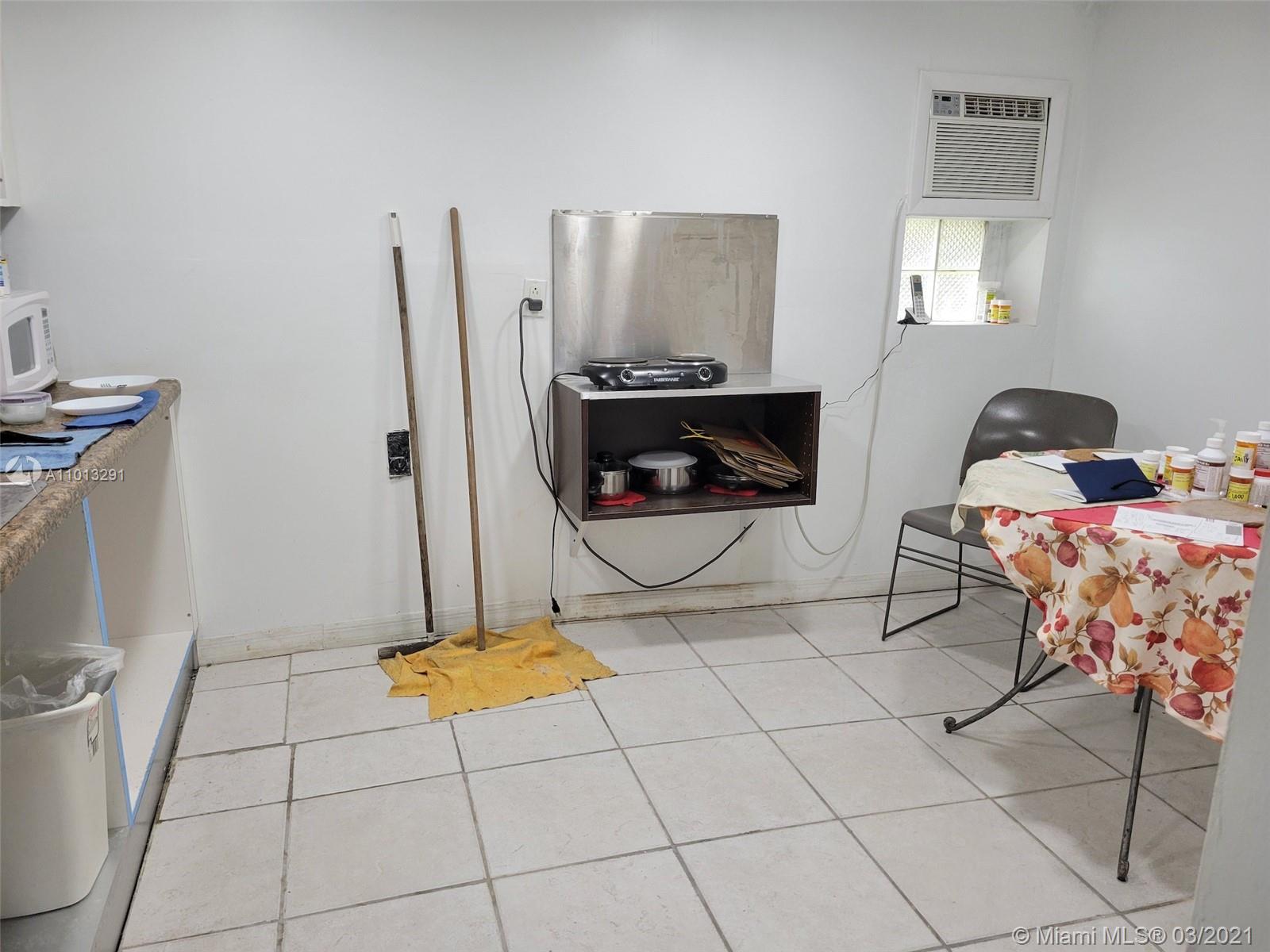 Ver detalles / 2553 sq. ft. $ 2021-03-15 0 foto