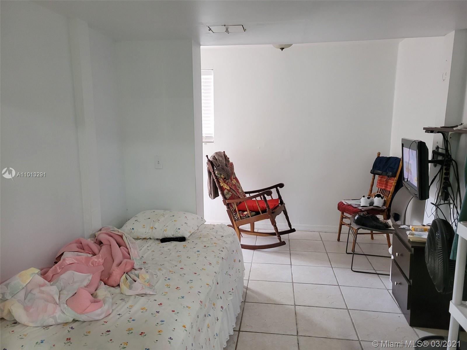 Ver detalles / 2553 sq. ft. $ 2021-03-15 0 foto